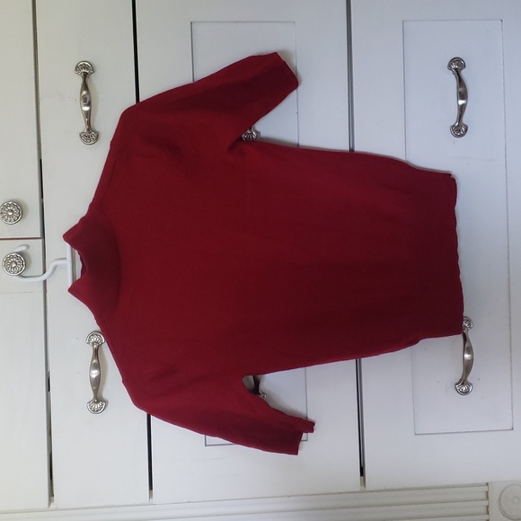 Small Crimson Red High Neck Short Sleeve Knit Top - Picture 3 of 5